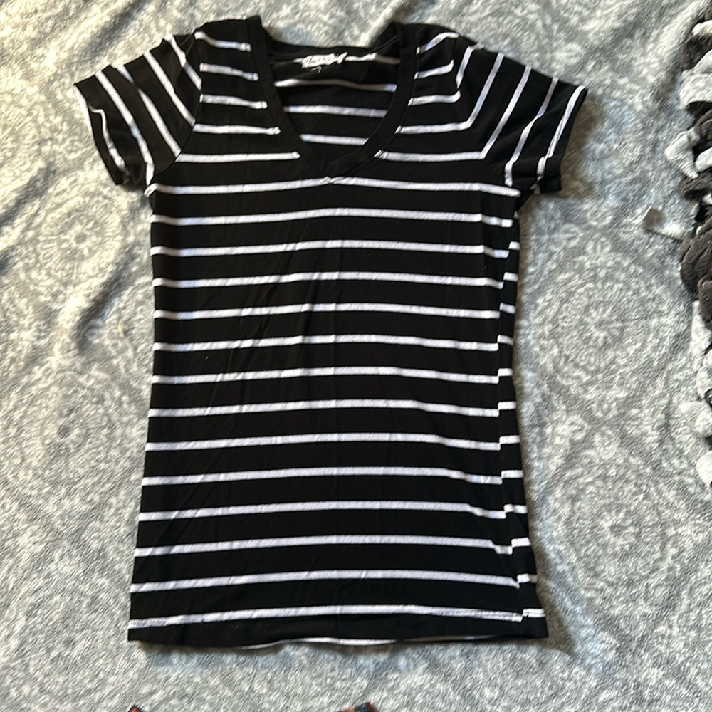 Heart and Hip Black and white V-neck T-Shirt Small